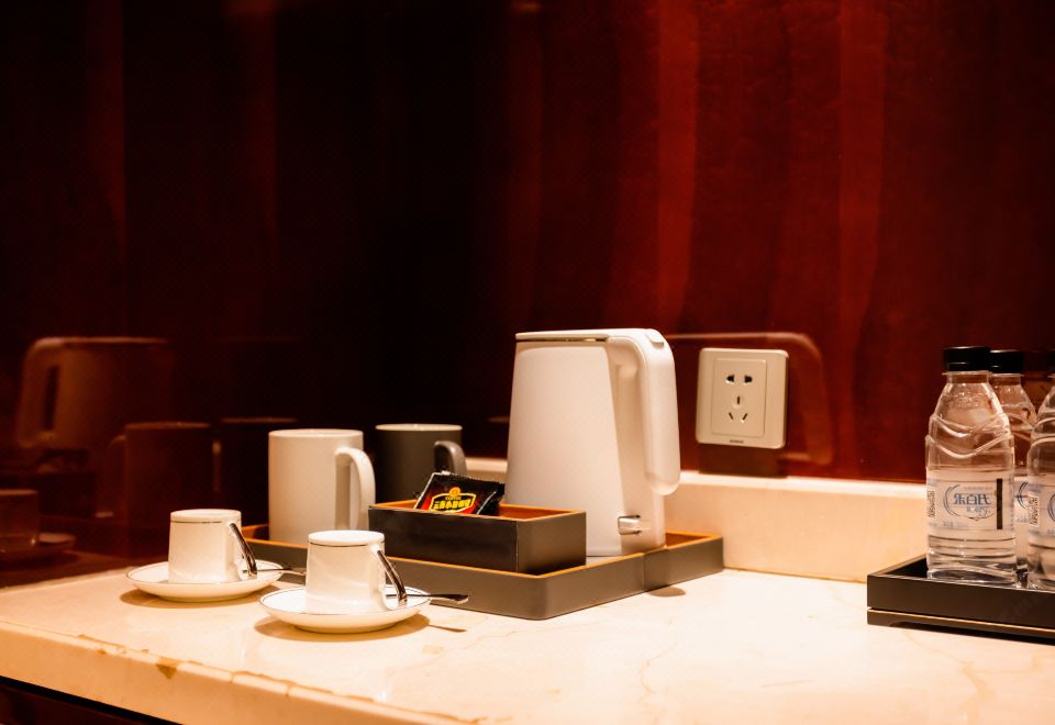 Premier Deluxe Suite