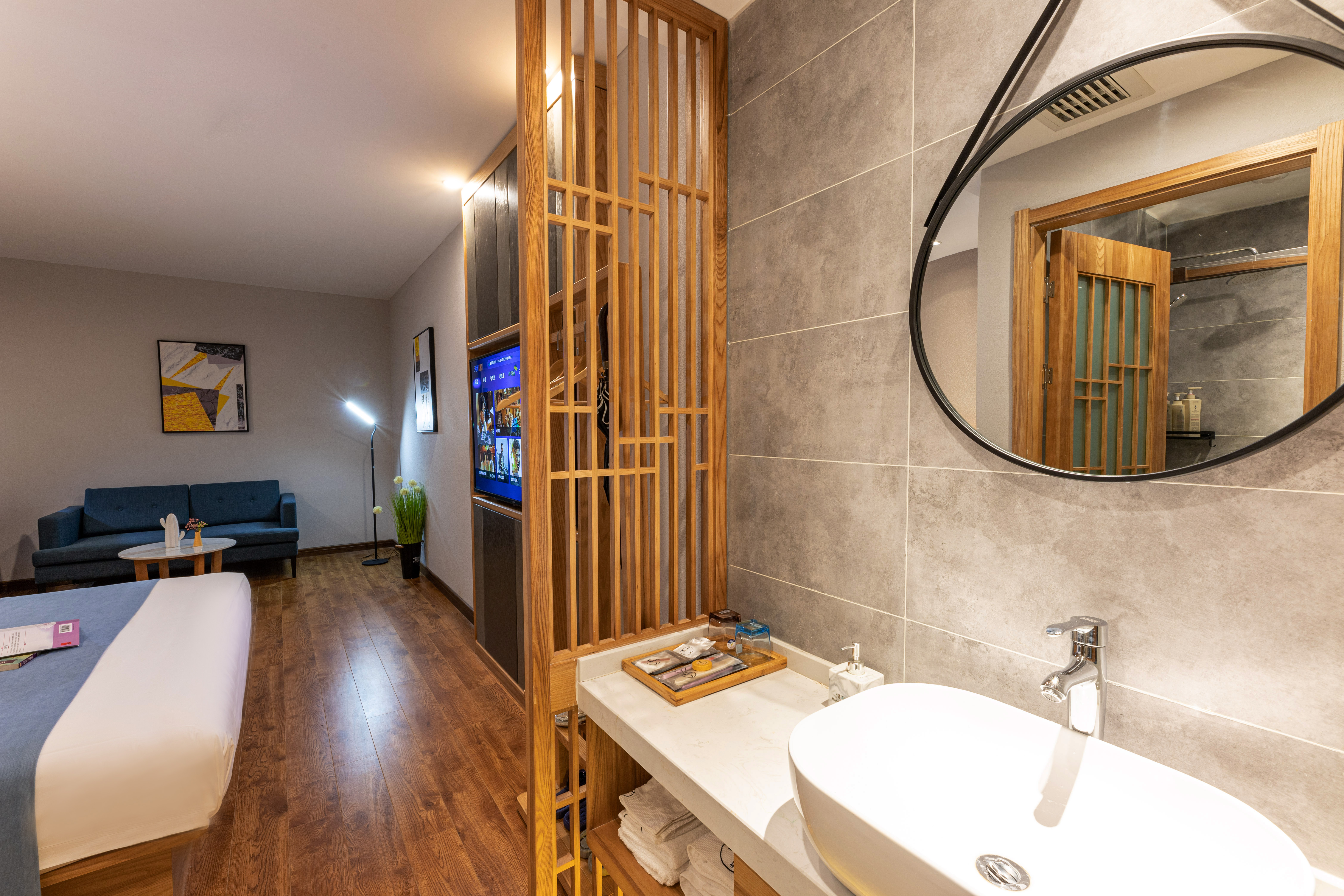 心享大床房（双塔景观+静谧时光+阿道夫洗护套装）