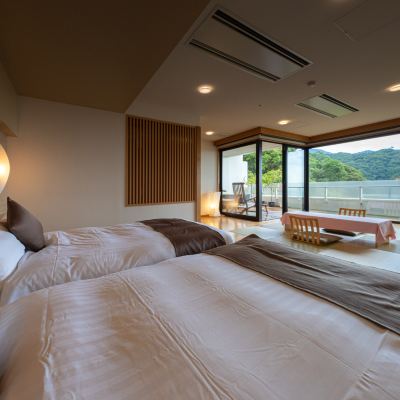 【Top floor】 Premium Japanese Western Style Room with Open Air Bath