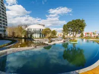 Golden Flower Jade Lake Plaza Hotel Hotels in Luopingxian