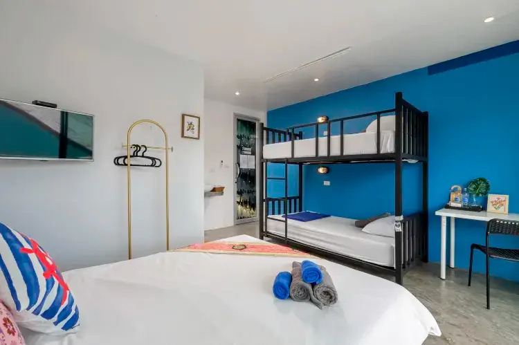 ห้องพักสำหรับสี่ท่านพร้อมห้องน้ำส่วนตัว