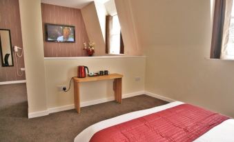 Central Hotel Gloucester by Roomsbooked