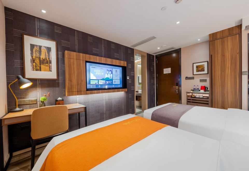 Panoramic Twin Room