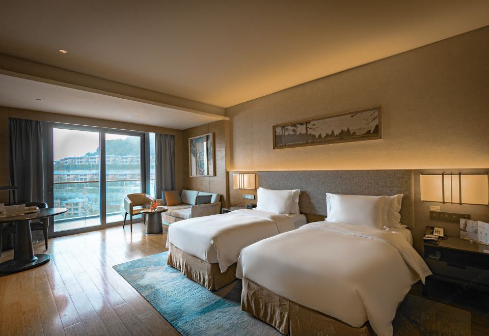 豪华房（双床+湖景带阳）