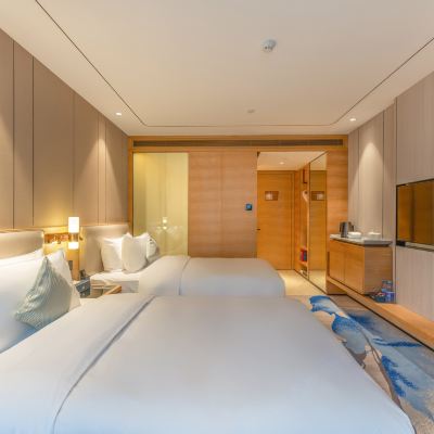 高級城景雙床房 珠海金葉五洲皇冠酒店（拱北口岸店）優惠