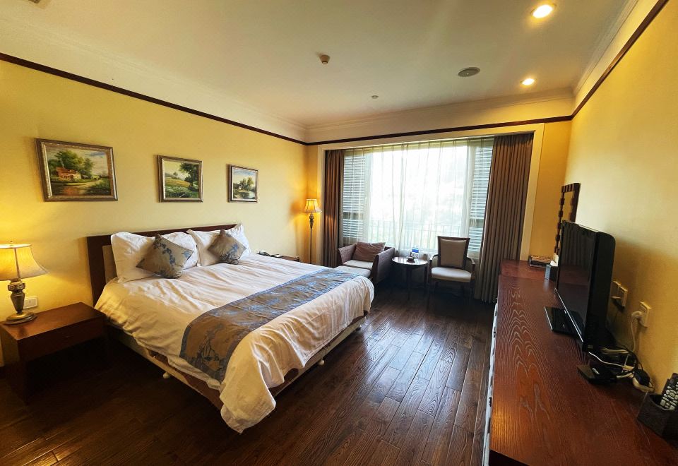 豪华景观大床房