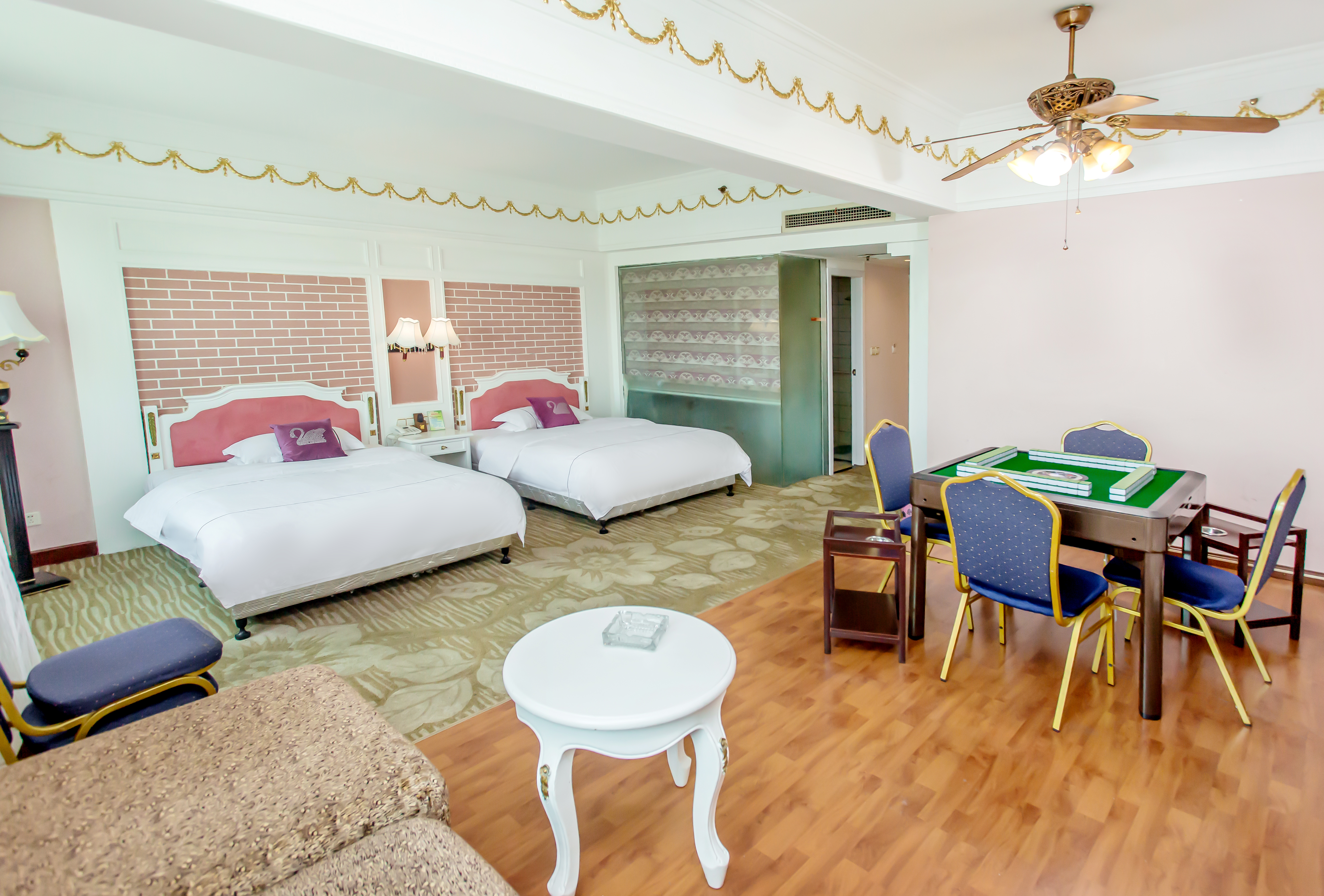 【天鹅·尊享棋牌套房】