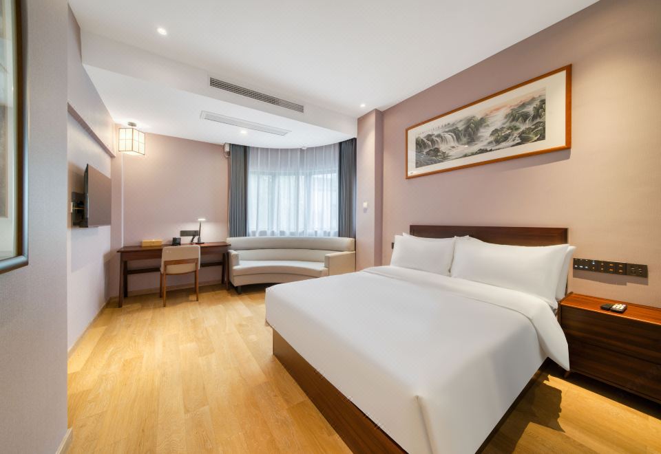 朝花夕拾·豪华大床房（智能客控+智能马桶+沙发）