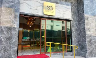 S3 Huahin Hotel