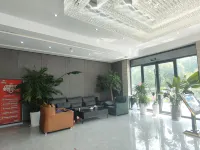 Baiya Hotel (Biyang Sixia Binhu Town Shop)