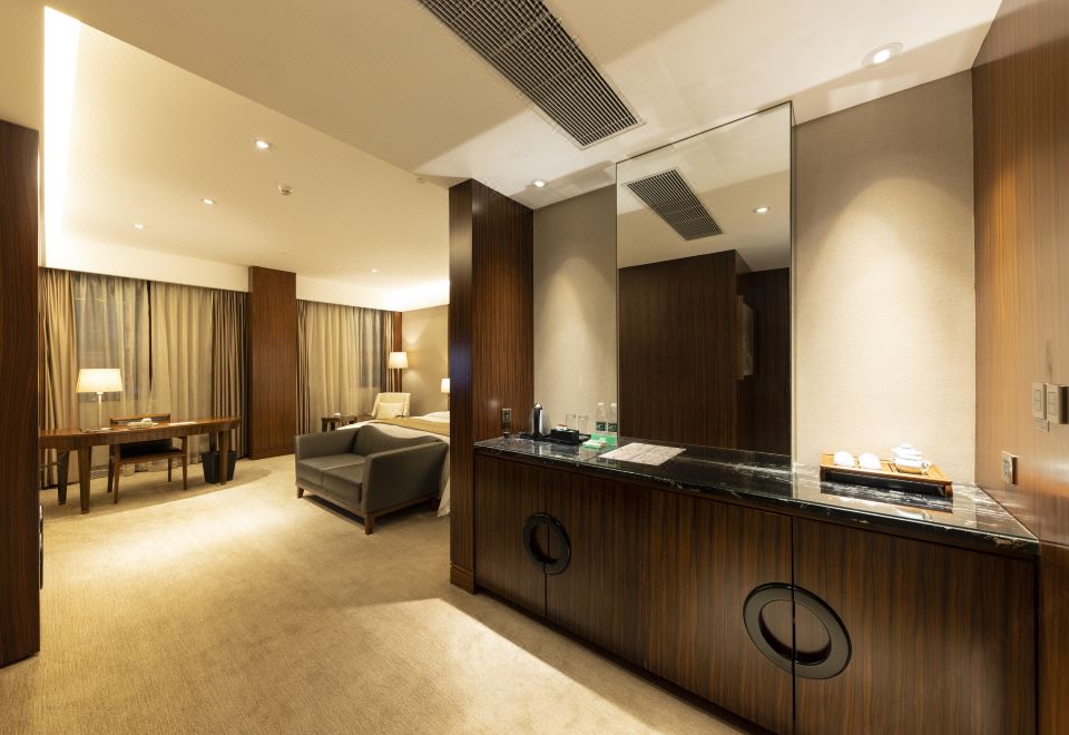 The L'Hermitage Hotel ShenzhenBusiness Queen Room