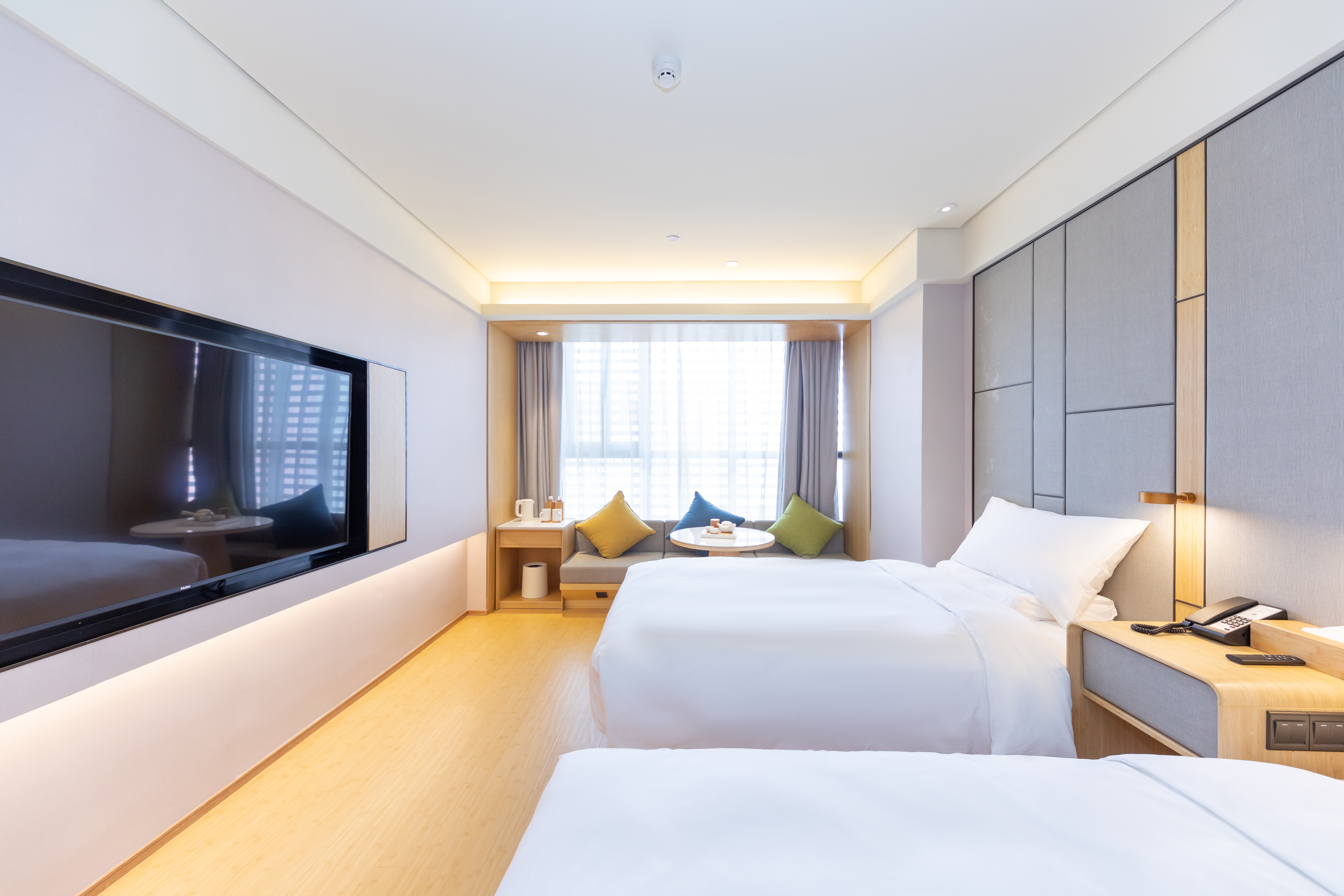 商务双床房（梦百合零压床垫+65寸电视可投屏）