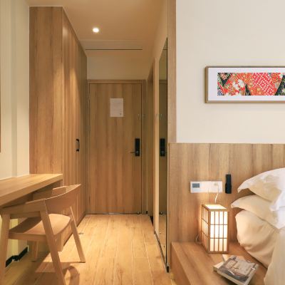 美 | 榻榻米大床房（安睡乳膠床+馬桶圈+床圍） 珠海根本家日系民宿優惠