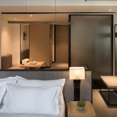 恬逸 『綠韻棲夢舒適大床房』 SFEEL設計師飯店（樂山大佛美食街店）優惠