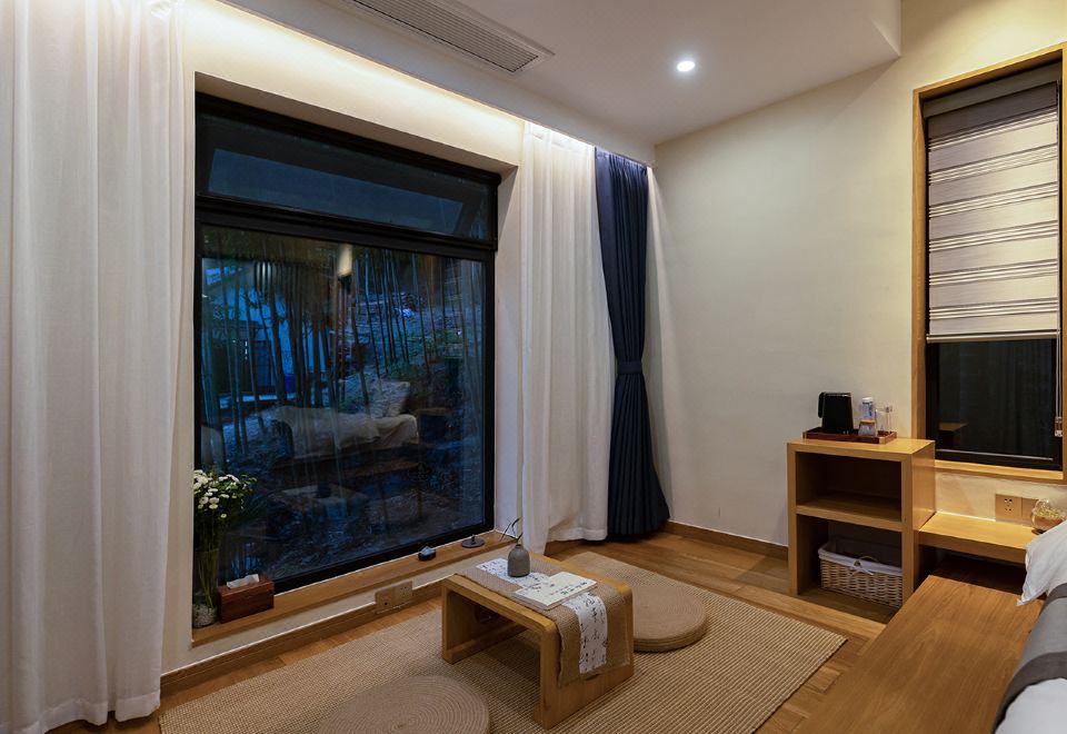 Wu Hao Hidden Bamboo Double Bed Room