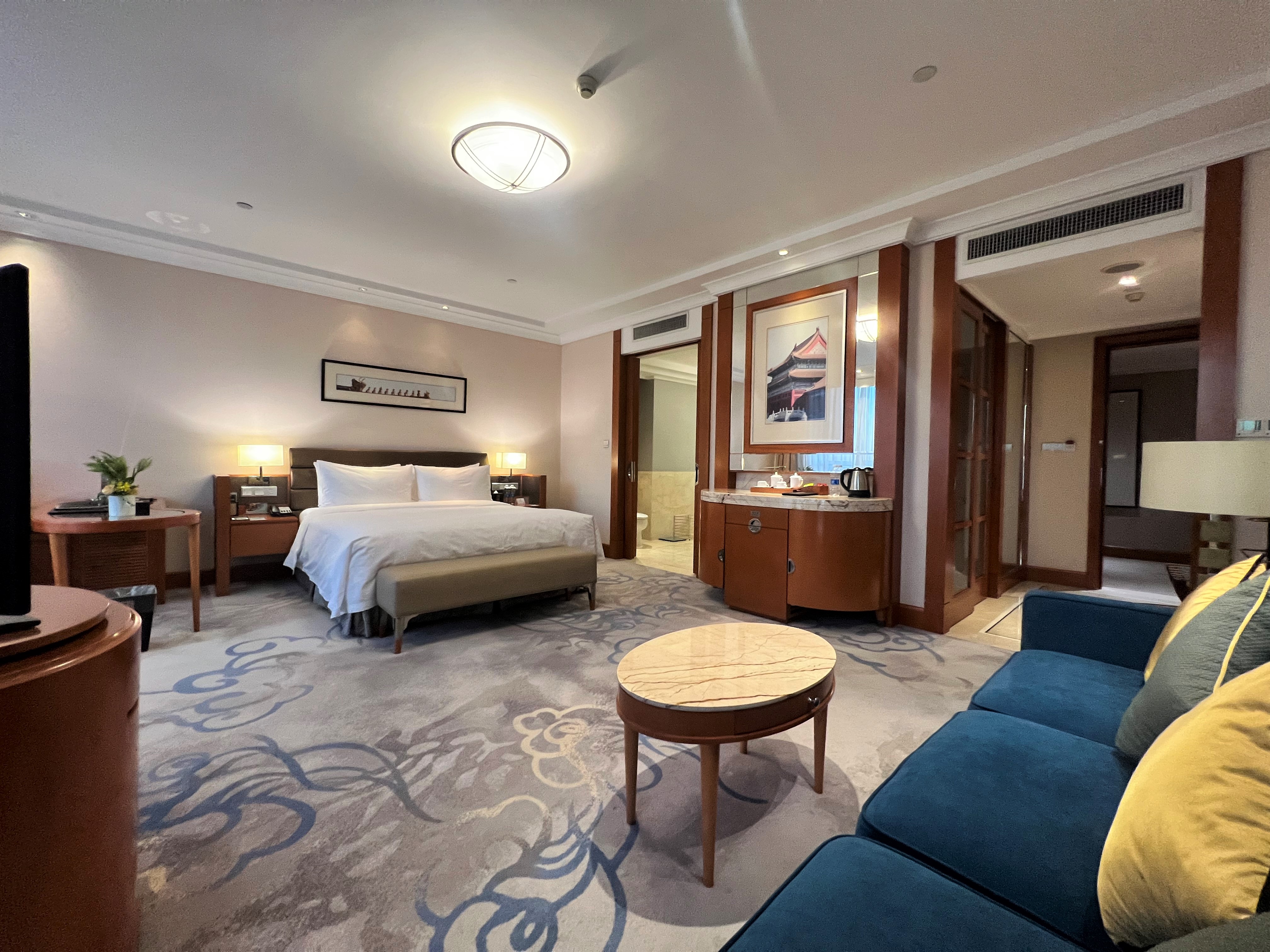 豪华江景大床房