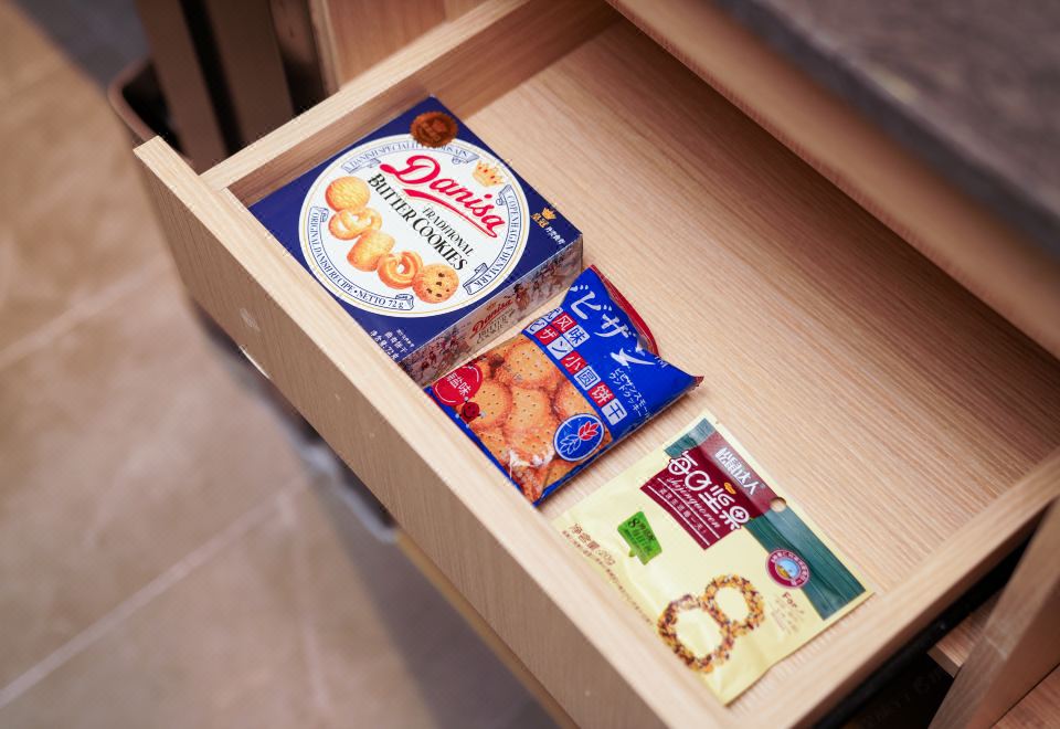 豪華套房（浴缸+夢百合床墊+保險柜+浴袍）