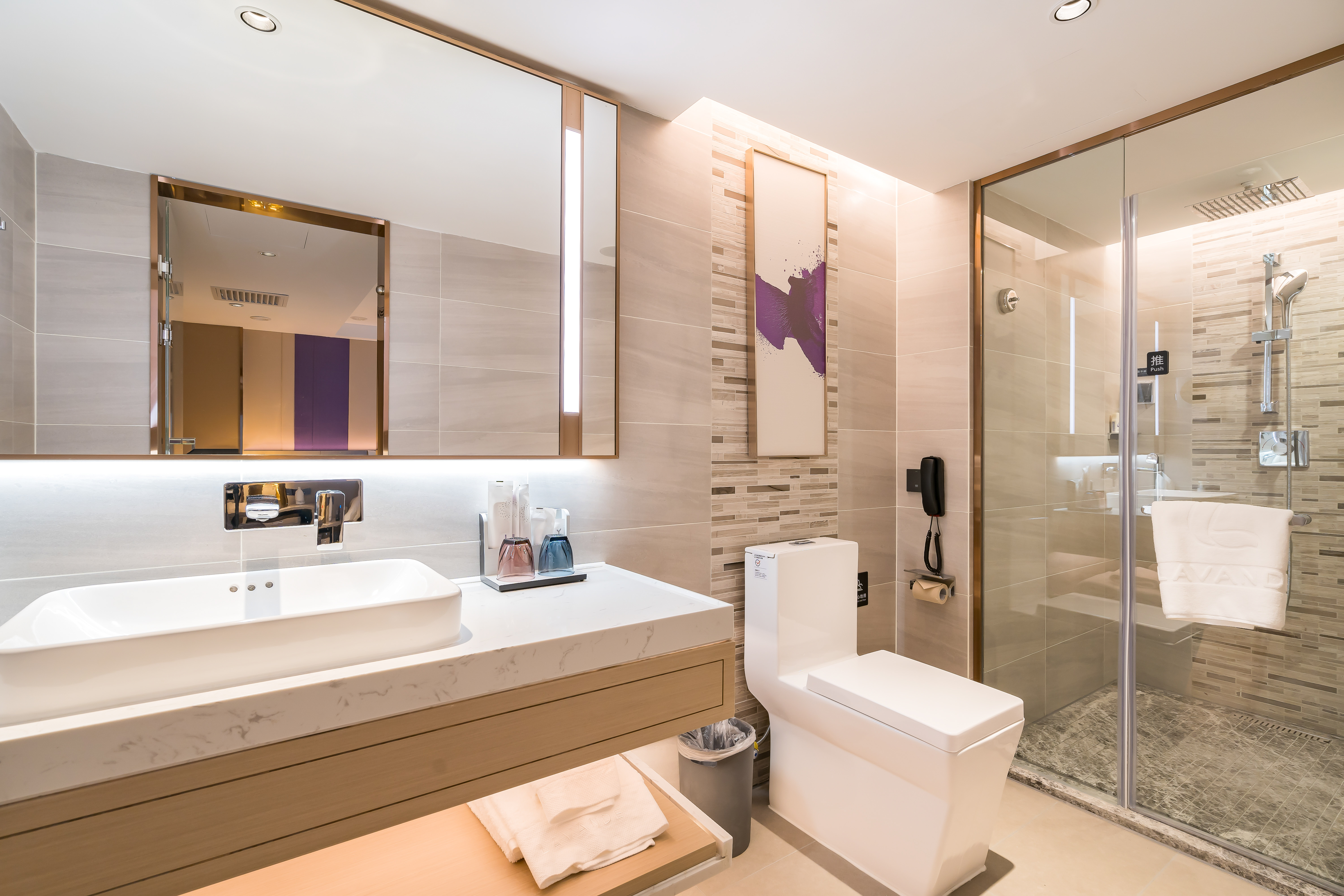 高级大床房（高品质体验）