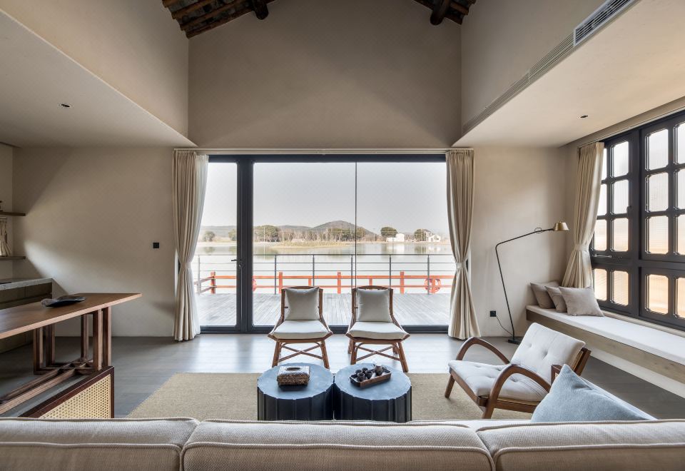 漫山·天望湖景套房