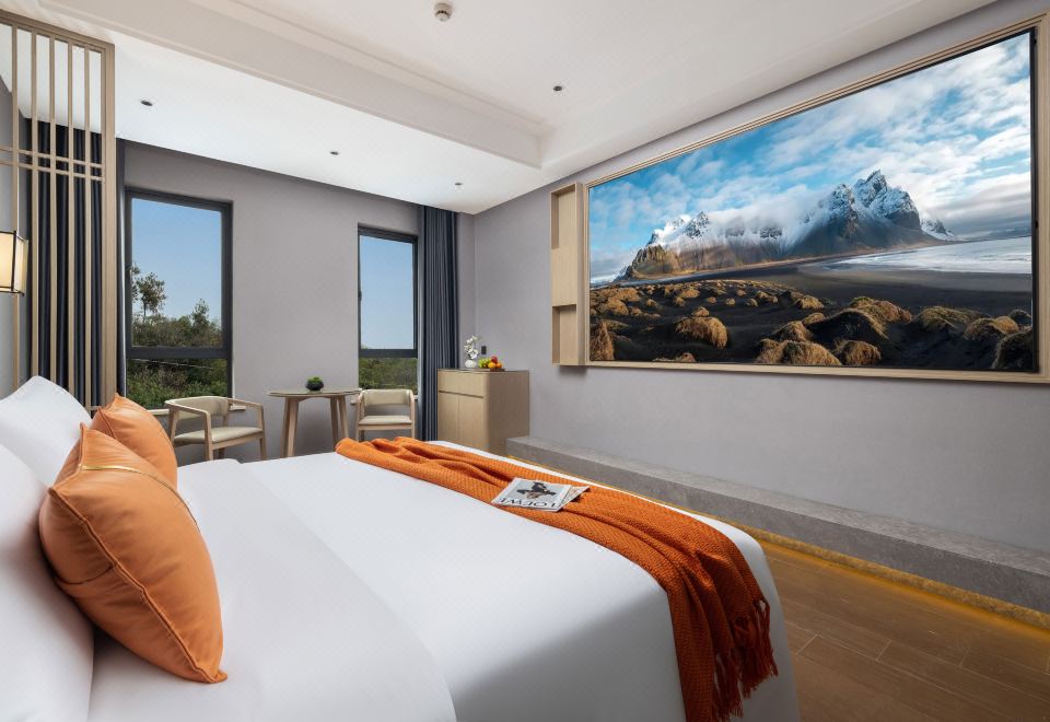 丹枫 | 影院大床房（深睡床品+120寸巨幕投影）