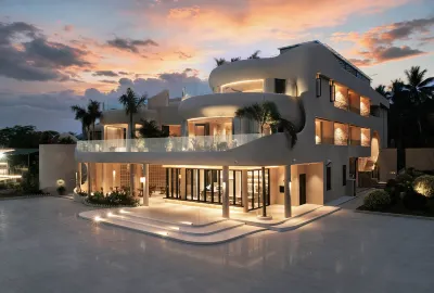 Wutong Jiuli · Art Courtyard-Style Hotel (Wanning Shimei Bay) のホテル