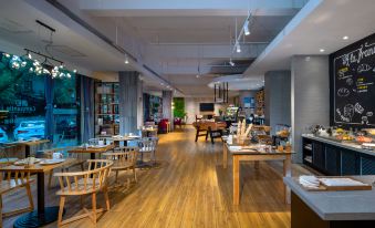 Campanile Hotel (Xi'an Bell Tower Huimin Street) - Housity