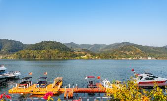 Zhenyang Gorge Ruzi Inn