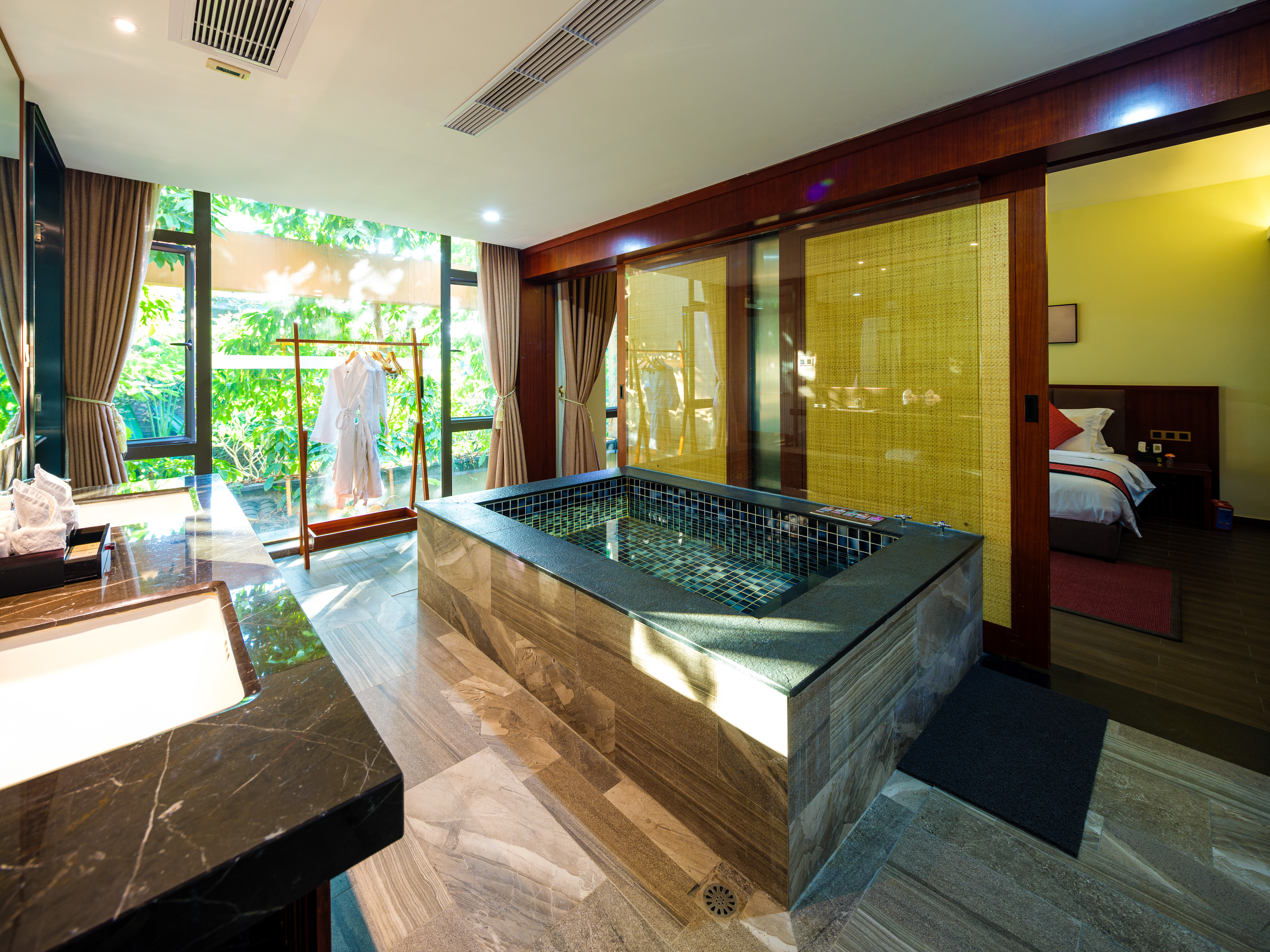 香眠主题-两房四床温泉套房