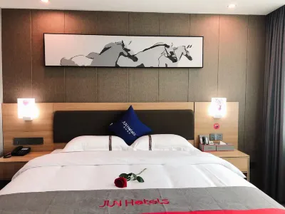 Junyi Hotel (Zhanjiang Railway Station Store) Hotels in Zhanjiang