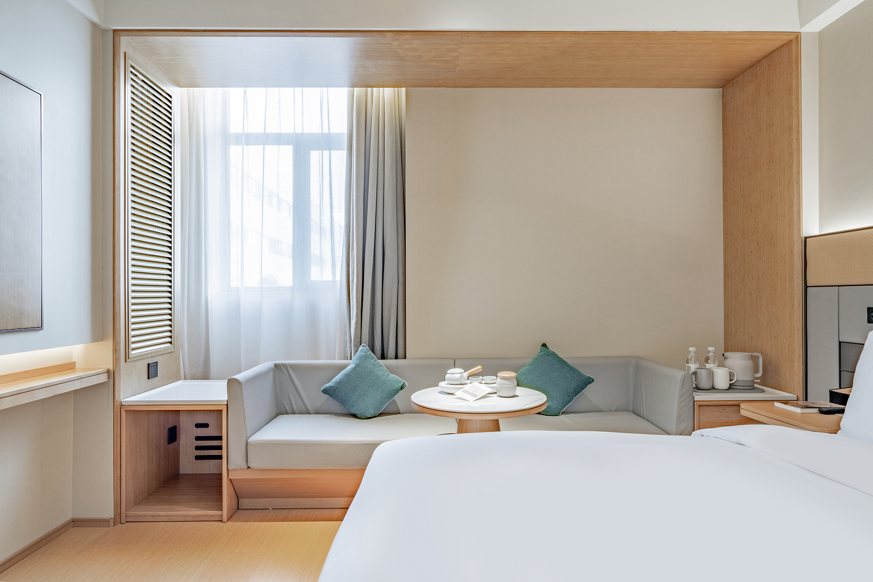 大床房（手机智能投屏+深度睡眠枕）