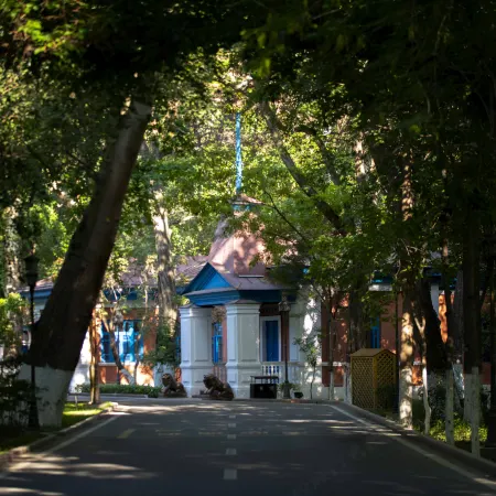 Yili Hotel