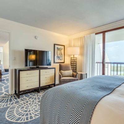 King Suite with Signature Gulf View