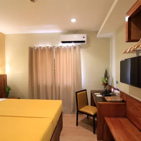 Coron Soleil Express Hotel