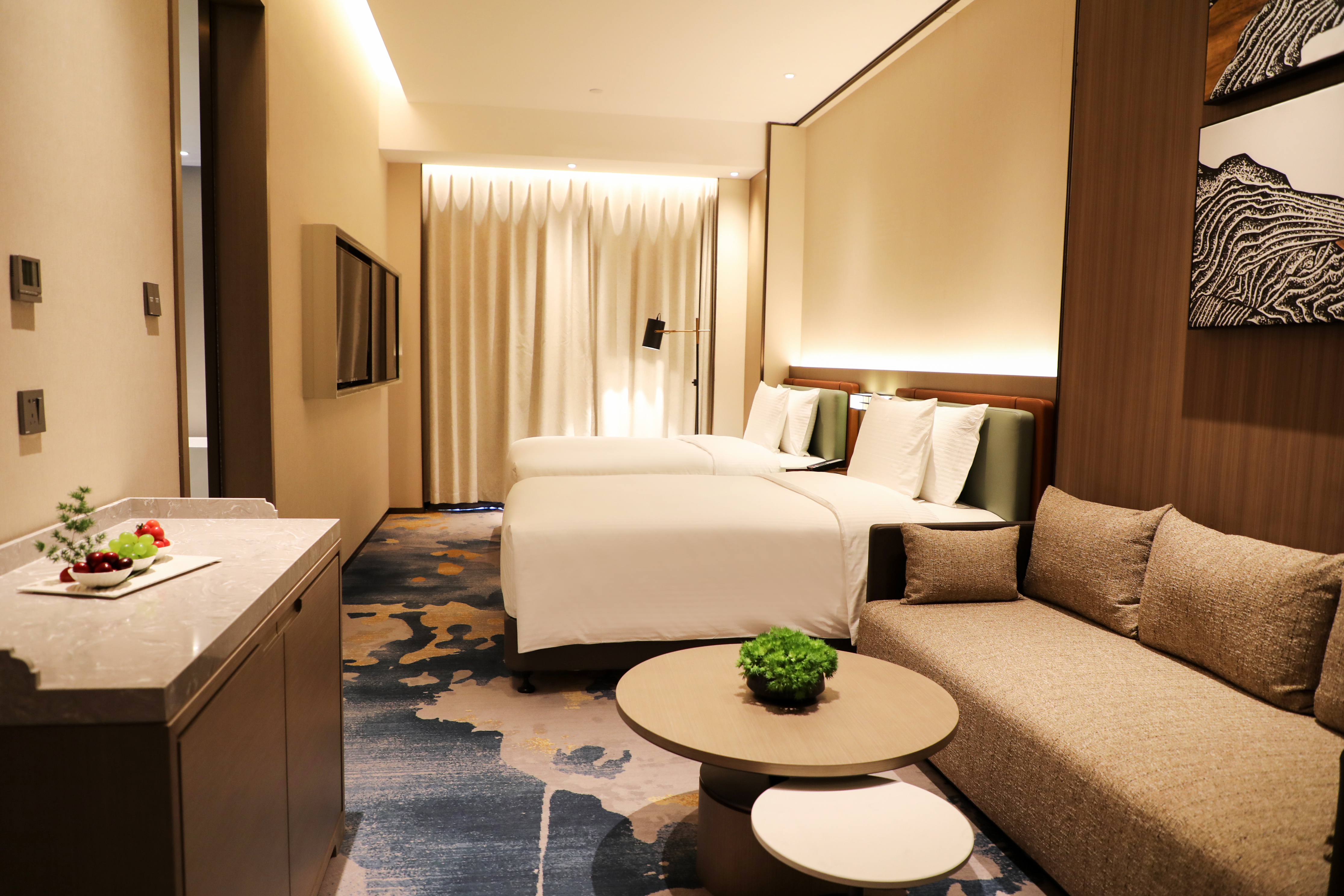 高级豪华双床房（繁华街景+落地窗+AccaKappa洗护）