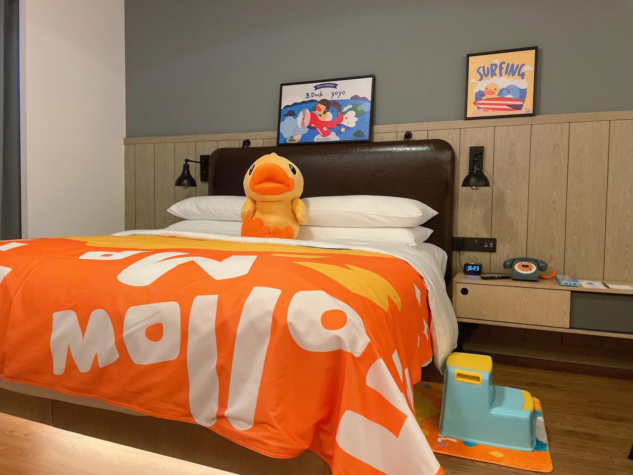 Nanjing Jiangning MoxyB·duck小黄鸭主题亲子房