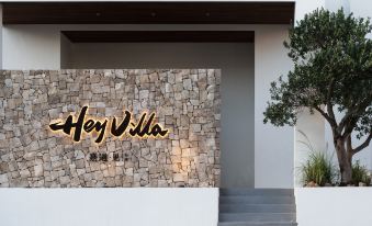HEY VILLA. Meet the private soup villa
