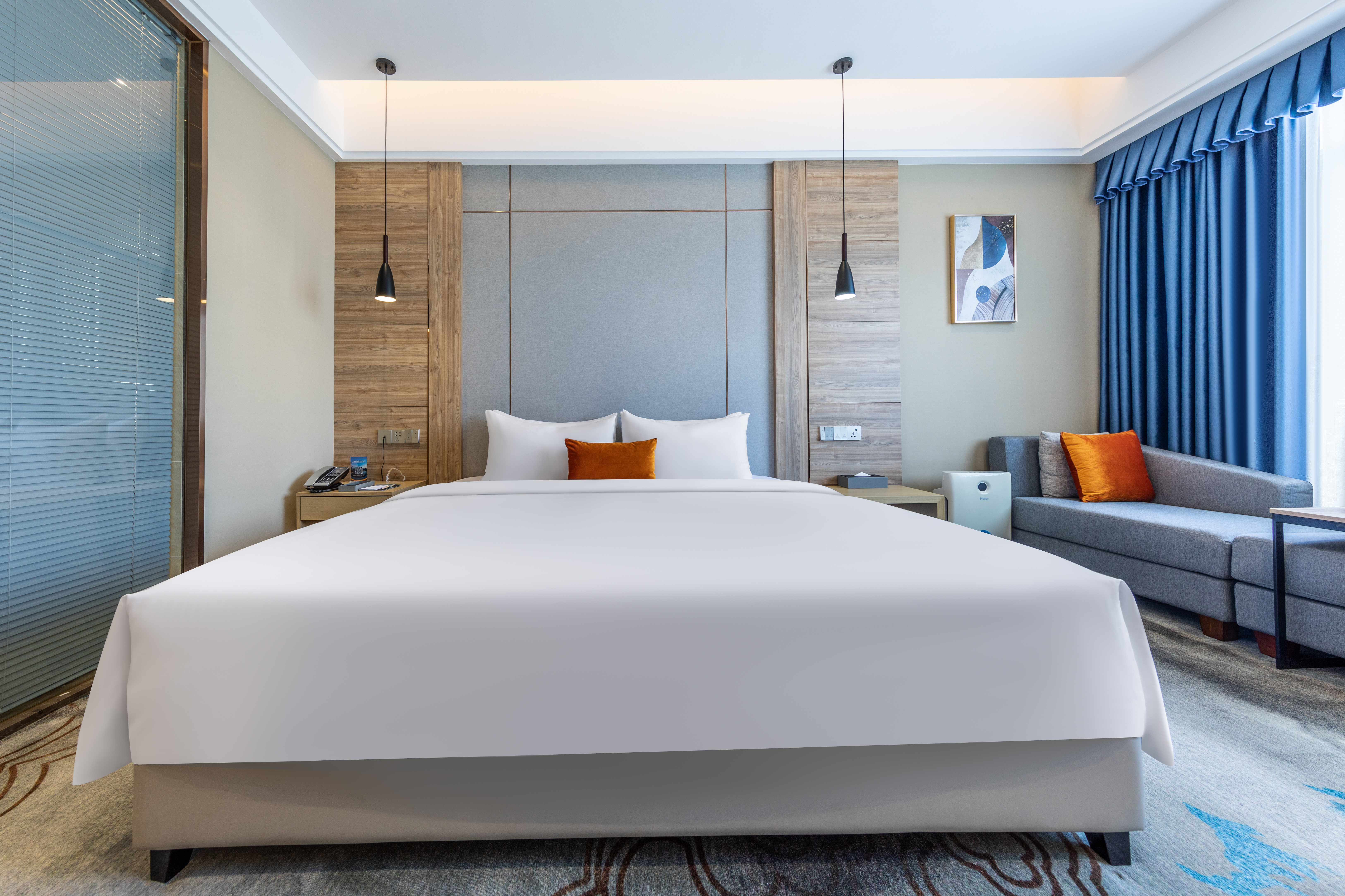 豪華大床房丨投屏電視丨澳洲羽絲棉安睡枕丨極速網絡