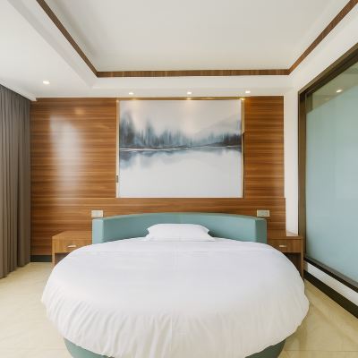 鑫韻·浪漫圓床房【舒軟床墊+投屏電視+釋壓舒眠】 鶴山洋鑫商務酒店優惠