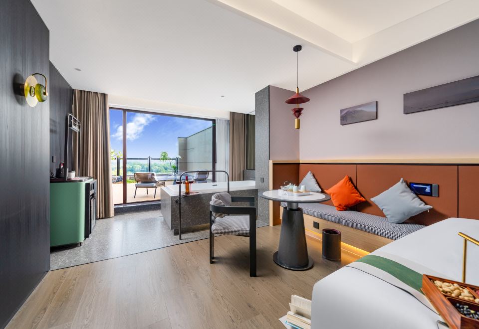 頌語·攬月大床房/休憩賞月露台+深泡浴缸+一線湖景大窗