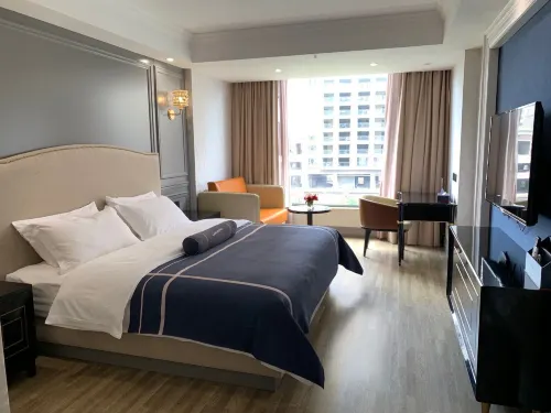 lanyi Hotel