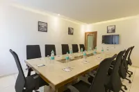 Grand Plaza Suites