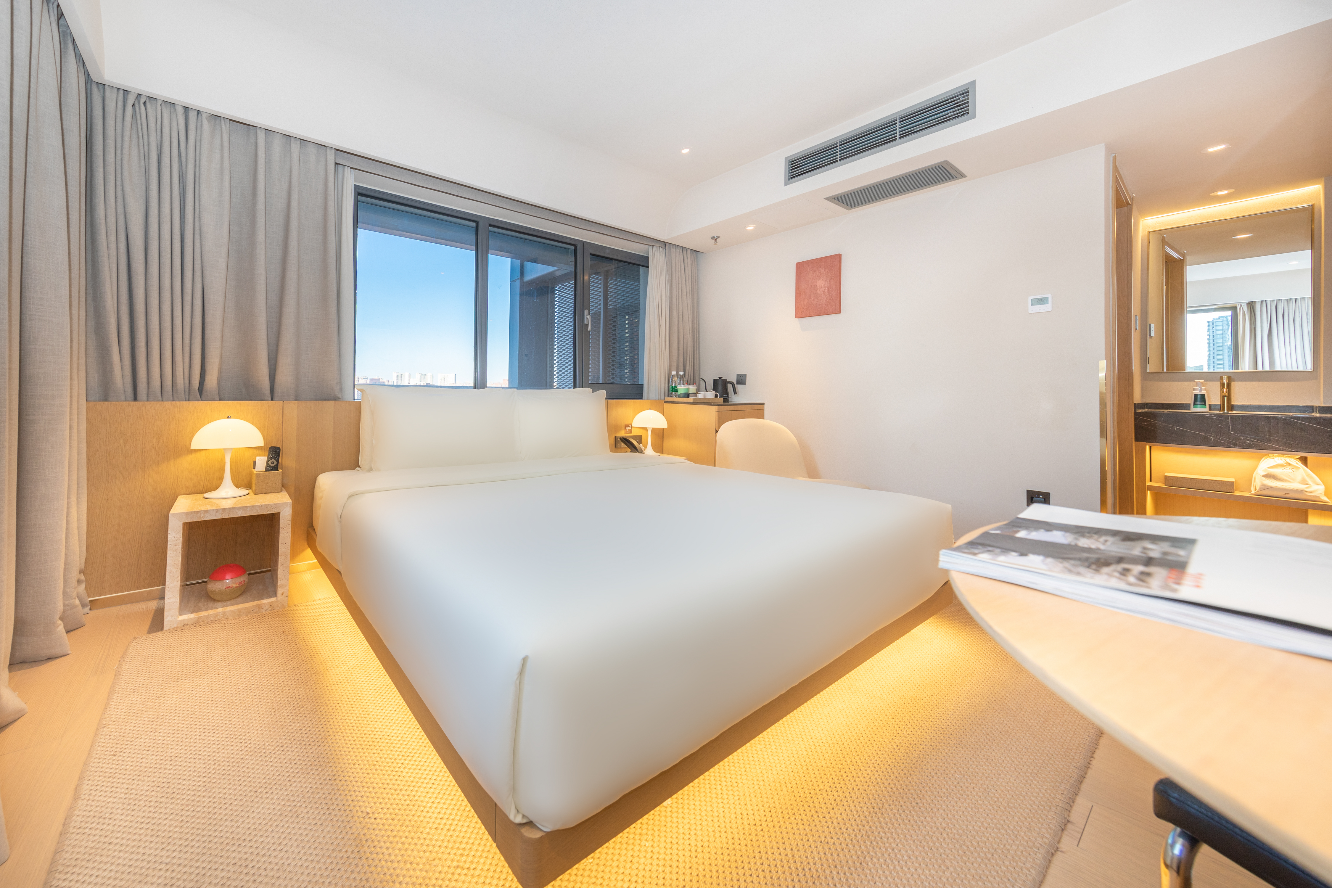 几木城景大床房（深睡枕PRO+手机投屏+小冰箱）