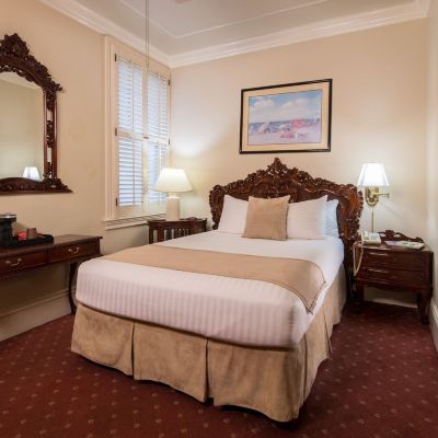 Standard Queen Room The Monterey Hotel Promo Code