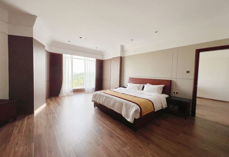 轻奢森林氧吧大床房