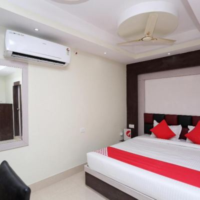 Deluxe Double bed Room Ac