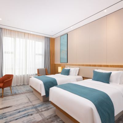 輕奢·和悅雙床房（城市夜景+休閒辦公+裸棉床品） 麗呈朗譽飯店（肇慶七星巖景區店）優惠