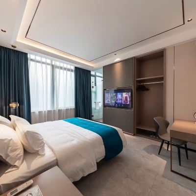 高級大床房（新風系統+飯店提供自助洗衣房） 萊卡登飯店（深圳福田口岸沙尾地鐵站店）優惠