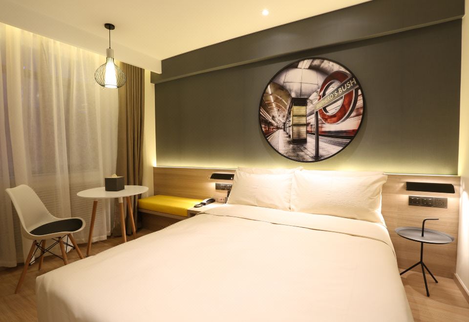 Atour Light (Harbin Central Street)Selected Queen Room