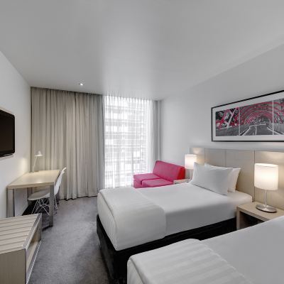 Corner King Or Twin Room Travelodge Hotel Melbourne Docklands Promo Code