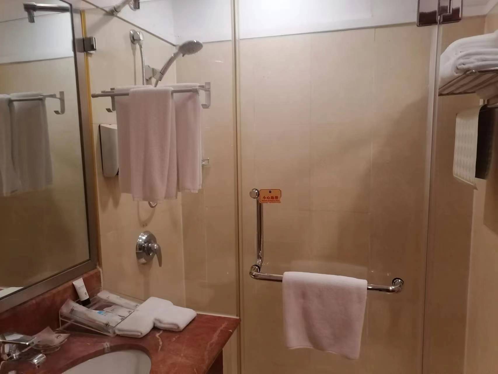 家庭套房（一房一廳）